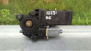 MOTOR ELEVALUNAS DELANTERO IZQUIERDO RENAULT MEGANE III COUPE 1.5 dCi D (106 CV) DE 2010 - D.4299287 / 807310006R