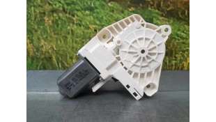 MOTOR ELEVALUNAS TRASERO DERECHO SEAT ALHAMBRA 2.0 TDI (150 CV) DE 2017 - D.4302370 / 8K0959801B 2