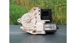 MOTOR ELEVALUNAS TRASERO DERECHO RENAULT MEGANE III BERLINA 5 P 1.4 TCE (131 CV) DE 2012 - D.4304271 / 827306548R