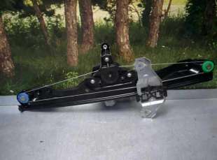 ELEVALUNAS DELANTERO DERECHO NISSAN QASHQAI 1.6 dCi Turbodiesel (131 CV) DE 2016 - D.4310347 / 807004EA0D 2