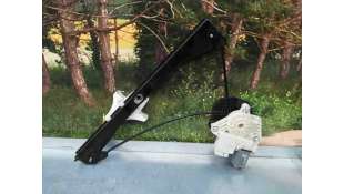 ELEVALUNAS TRASERO IZQUIERDO SKODA FABIA 1.2 TSI (90 CV) DE 2017 - D.4321204 / 6V0959811A