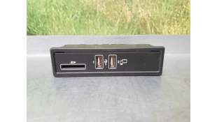 CONEXION USB/AUX MERCEDES CLASE C COUPE 2.1 CDI (170 CV) DE 2018 - D.4321616 / A2538206100