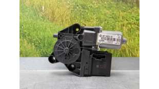 MOTOR ELEVALUNAS DELANTERO DERECHO RENAULT SCENIC III 1.5 dCi D FAP (110 CV) DE 2015 - D.4322816 / 807302741R