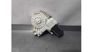 MOTOR ELEVALUNAS DELANTERO DERECHO AUDI A1 1.2 16V TFSI (86 CV) DE 2011 - D.4332192 / 8K0959802C