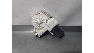 MOTOR ELEVALUNAS DELANTERO DERECHO AUDI A1 1.2 16V TFSI (86 CV) DE 2011 - D.4332192 / 8K0959802C
