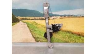 ELEVALUNAS DELANTERO IZQUIERDO DACIA SANDERO 1.5 dCi D FAP (90 CV) DE 2015 - D.4336654 / 807213282R