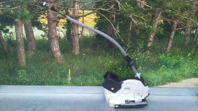 CERRADURA PUERTA DELANTERA DERECHA VOLKSWAGEN PASSAT LIM. 1.6 TDI DPF (120 CV) DE 2015 - D.4338693 / 5E1837016A