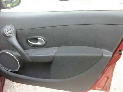 ELEVALUNAS DELANTERO DERECHO RENAULT CLIO III 1.2 16V (101 CV) DE 2010 - D.4354345