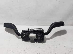 MANDO LUCES Y LIMPIA SEAT IBIZA 1.4 TDI (80 CV) DE 2009 - D.4356643 / 7H0953503GF 2