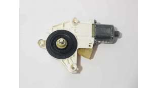 MOTOR ELEVALUNAS DELANTERO IZQUIERDO MERCEDES CLASE C  BERLINA 2.2 CDI (170 CV) DE 2007 - D.4359365 / A2048200142