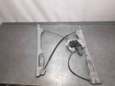 ELEVALUNAS DELANTERO IZQUIERDO RENAULT CLIO III 1.2 16V (101 CV) DE 2016 - D.4362843 / 8200291145