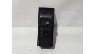 MANDO ELEVALUNAS DELANTERO IZQUIERDO  SKODA RAPID 1.2 TSI (90 CV) DE 2017 - D.4375439 / 6V1959857A 2