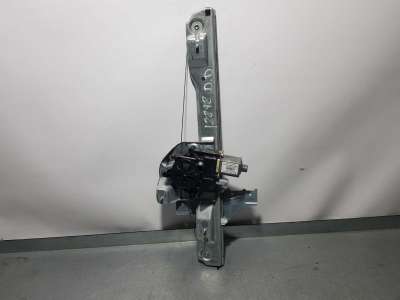 ELEVALUNAS DELANTERO DERECHO PEUGEOT 208 1.2 12V VTi (82 CV) DE 2019 - D.4376972 / 9674254380