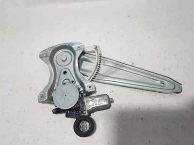 ELEVALUNAS TRASERO DERECHO TOYOTA AURIS 1.6 16V (124 CV) DE 2008 - D.4379075 / 857200D120