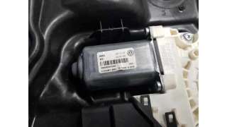 ELEVALUNAS TRASERO DERECHO VOLKSWAGEN TIGUAN 2.0 TDI (110 CV) DE 2015 - D.4380095 / 5N0839730R