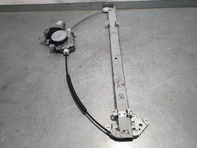 ELEVALUNAS DELANTERO DERECHO NISSAN NV 200 1.5 dCi (86 CV) DE 2010 - D.4392534 / 80730JX30A