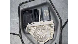ELEVALUNAS DELANTERO IZQUIERDO VOLKSWAGEN GOLF V BERLINA 1.4 16V (75 CV) DE 2004 - D.4400392