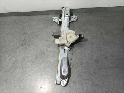 ELEVALUNAS DELANTERO IZQUIERDO NISSAN QASHQAI 1.3 16V (140 CV) DE 2019 - D.4400539 / 80701HV00C