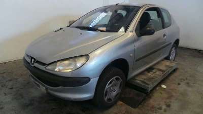 PEUGEOT 206 BERLINA XR 2001 3p - 18179