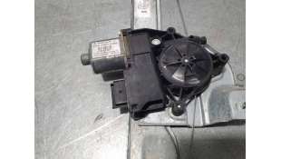 ELEVALUNAS DELANTERO IZQUIERDO PEUGEOT 208 1.2 12V e-VTi (82 CV) DE 2014 - D.4421147 / 9806088180 2