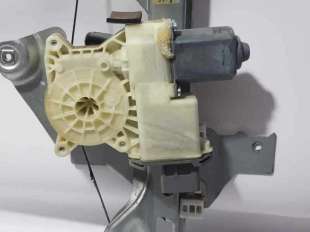 ELEVALUNAS TRASERO DERECHO PEUGEOT 5008 1.6 16V (120 CV) DE 2011 - D.4421904 / 9683670680 2