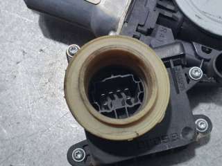 ELEVALUNAS TRASERO DERECHO TOYOTA COROLLA VERSO 2.2 Turbodiesel (136 CV) DE 2009 - D.4428840 / 997250104