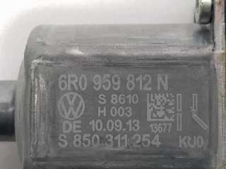 ELEVALUNAS TRASERO DERECHO VOLKSWAGEN POLO 1.2 TSI (90 CV) DE 2013 - D.4433065 / 6R0959812N