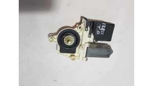 MOTOR ELEVALUNAS TRASERO DERECHO VOLKSWAGEN GOLF IV BERLINA 1.6 (102 CV) DE 2001 - D.4435824 / 1C0959812A