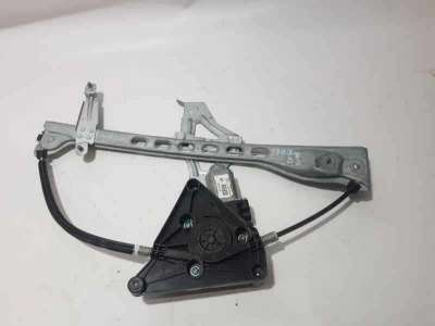 ELEVALUNAS DELANTERO DERECHO TOYOTA AYGO 1.0 (69 CV) DE 2018 - D.4435879 / 698100H031