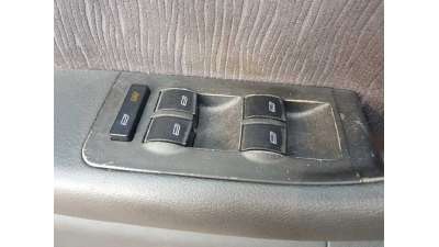 MANDO ELEVALUNAS DELANTERO IZQUIERDO  AUDI A6 BERLINA 2.5 V6 24V TDI (180 CV) DE 2004 - D.4440654