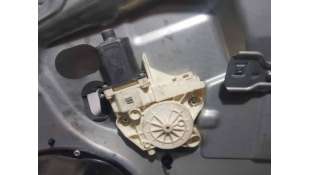 ELEVALUNAS DELANTERO DERECHO FORD FOCUS LIM. 1.8 TDCi Turbodiesel (116 CV) DE 2008 - D.4445146 / 8M51B219A64AA 2