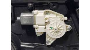 ELEVALUNAS DELANTERO DERECHO MERCEDES CLASE B 1.6 (156 CV) DE 2016 - D.4448906 / A2047601634 2