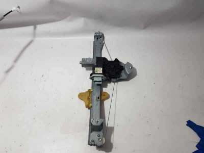 ELEVALUNAS DELANTERO IZQUIERDO RENAULT CLIO IV 0.9 Energy (90 CV) DE 2013 - D.4449620 / 807018534R