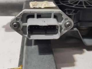 ELEVALUNAS DELANTERO IZQUIERDO RENAULT CLIO IV 0.9 Energy (90 CV) DE 2013 - D.4449620 / 807018534R