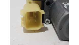 MOTOR ELEVALUNAS DELANTERO IZQUIERDO FORD FIESTA 1.5 TDCi (95 CV) DE 2016 - D.4451592 / 8A6114A389B 2