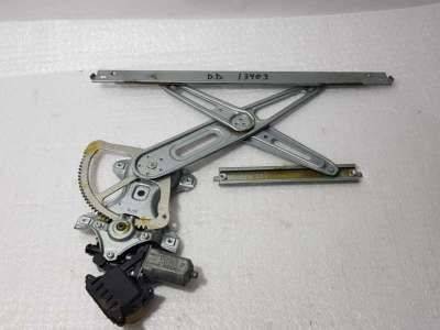 ELEVALUNAS DELANTERO DERECHO TOYOTA AURIS 1.8 16V (99 CV) DE 2015 - D.4454787 / 8571002420B