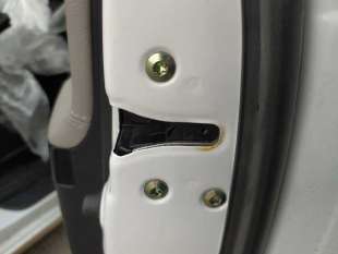 CERRADURA PUERTA DELANTERA DERECHA KIA CEED 1.4 CRDi (90 CV) DE 2016 - D.4455648