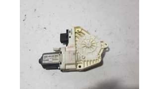 MOTOR ELEVALUNAS TRASERO DERECHO AUDI A6 BERLINA 3.0 V6 24V TDI (224 CV) DE 2005 - D.4463282 / 4F0959802A