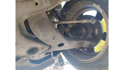 BRAZO SUSPENSION INFERIOR DELANTERO DERECHO MITSUBISHI GRANDIS 2.0 DI-D (136 CV) DE 2007 - D.4464792