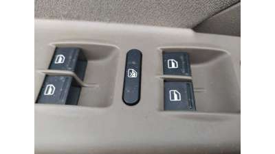 MANDO ELEVALUNAS DELANTERO IZQUIERDO  VOLKSWAGEN PASSAT BERLINA 1.4 16V TSI (122 CV) DE 2008 - D.4467013