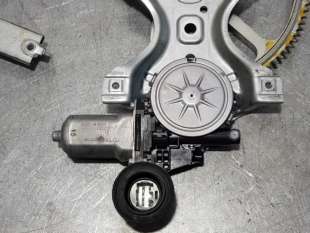 ELEVALUNAS DELANTERO DERECHO TOYOTA YARIS 1.3 16V (99 CV) DE 2013 - D.4467129 / 857100D100 2