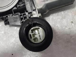 ELEVALUNAS TRASERO DERECHO TOYOTA YARIS 1.3 16V (99 CV) DE 2013 - D.4467131 / 857200D120