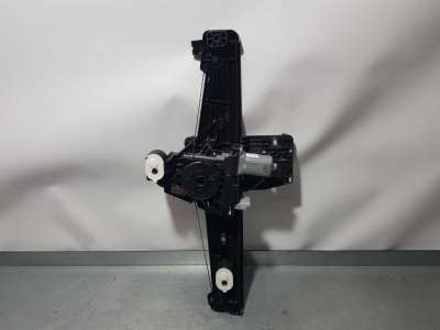 ELEVALUNAS TRASERO DERECHO PEUGEOT 208 1.2 12V e-THP / PureTech (131 CV) DE 2020 - D.4467296 / 9829045580