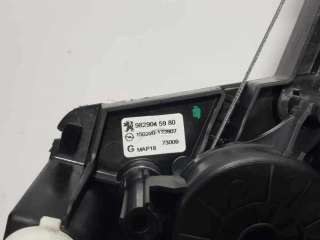 ELEVALUNAS TRASERO IZQUIERDO PEUGEOT 208 1.2 12V e-THP / PureTech (131 CV) DE 2020 - D.4467297 / 9829045980