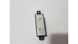 MANDO RADIO PEUGEOT 2008 1.2 12V e-THP / PureTech (110 CV) DE 2019 - D.4470126 / 98097243XU