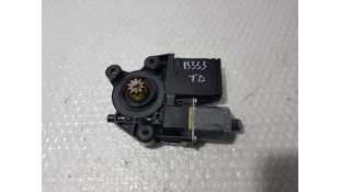 MOTOR ELEVALUNAS TRASERO DERECHO RENAULT SCENIC III 1.5 dCi D (106 CV) DE 2010 - D.4472945 / 827303178R