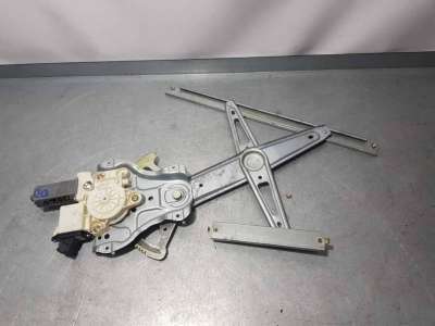 ELEVALUNAS DELANTERO DERECHO TOYOTA COROLLA 1.6 16V (110 CV) DE 2006 - D.4473427 / 6981002130