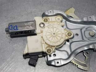 ELEVALUNAS DELANTERO DERECHO TOYOTA COROLLA 1.6 16V (110 CV) DE 2006 - D.4473427 / 6981002130 2