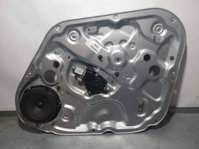 ELEVALUNAS DELANTERO DERECHO KIA VENGA 1.4 (90 CV) DE 2010 - D.4477153 / 824811P000