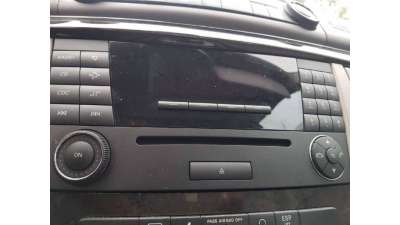 SISTEMA AUDIO / RADIO CD MERCEDES CLASE E  BERLINA 2.6 (177 CV) DE 2004 - D.4477687